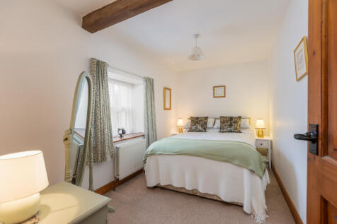 East View Bedroom 3