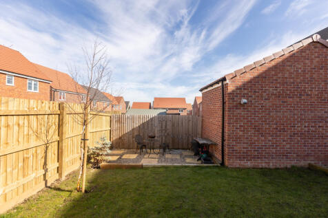 Holly Drive 12 External-3
