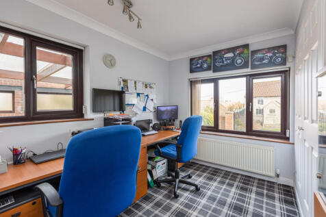 Pamanda Home Office