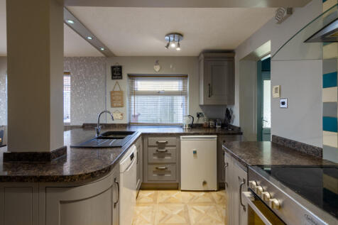 4 Woodlands Grove (13 of 23)