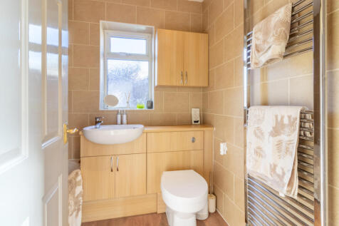 17 Paddock Close (9 of 19)