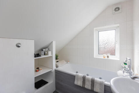 Cherry Tree House Bedroom 3-4