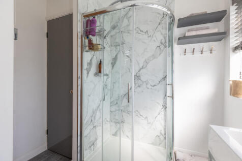 Cherry Tree House Shower Room-2