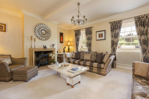 The Coach House Snug-1