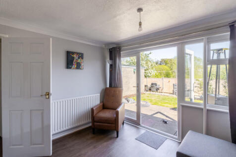 29 Hunters Way (6 of 20)