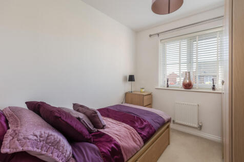 Greengage Close 8 Bedroom 4