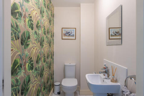 Headland Rise 16 WC