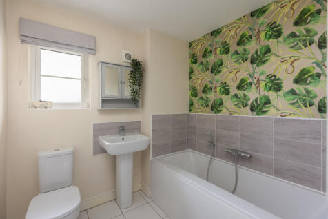 Headland Rise 16 Bathroom