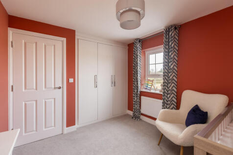 Rye Close 23 Bedroom 2-2