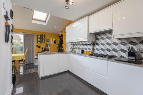 Orchard Road 35 Kitchen Dining Room-2