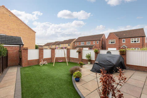 Westfield Avenue 18 External-3