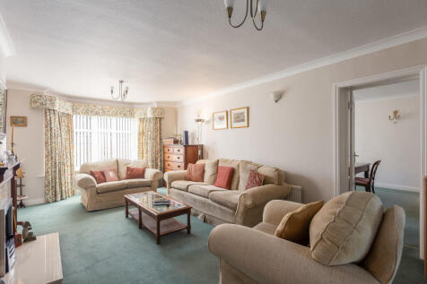 Castle Howard Drive 7 Lounge-1