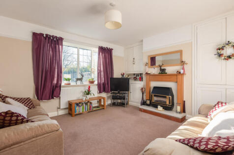 Town Street 4 Reception Room-1