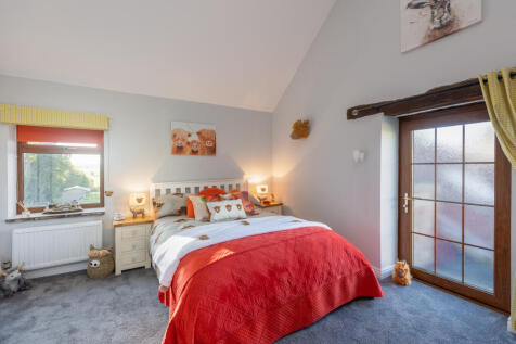 The Hayloft Bedroom 2-2