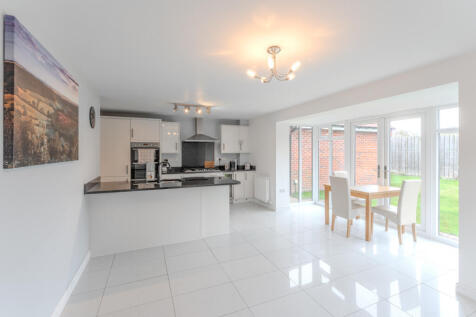 50 Woodlands Park (8 of 38)