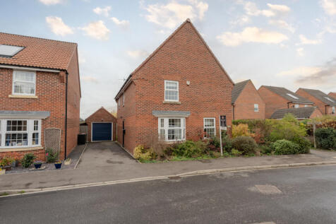 50 Woodlands Park (Exteriors) (1 of 8)