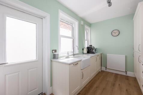 Newbiggin 73 Kitchen-2