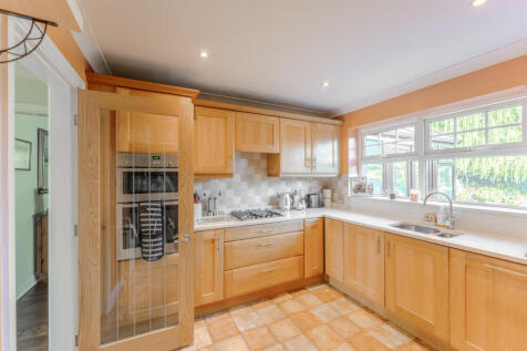 41 Holyrood Drive (2 of 3)