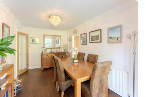 41 Holyrood Drive (32 of 36)