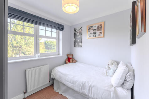 41 Holyrood Drive (12 of 36)