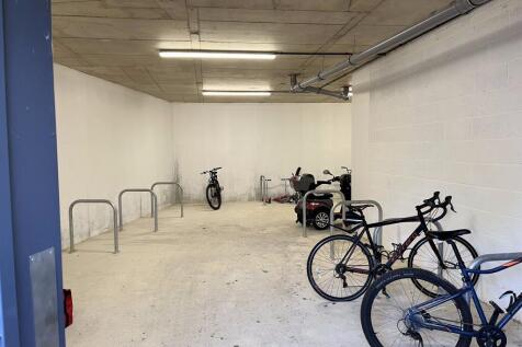 Bike store.jpeg