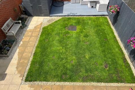 12. Garden .JPG