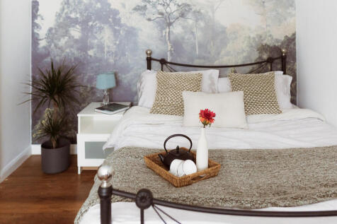lumley bedroom 5 downstairs or playroom2