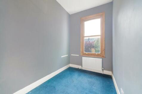 Bedroom 4.jpg