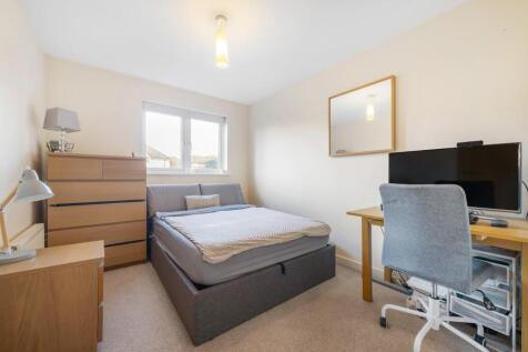 Bedroom 2.jpg