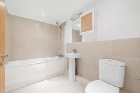 Bathroom.jpg
