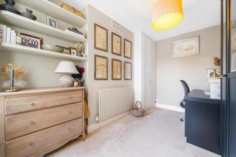 Bedroom 2.jpg