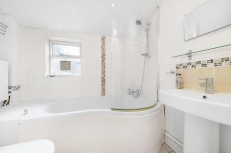 Bathroom.jpg