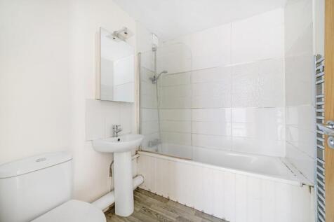 Bathroom.jpg