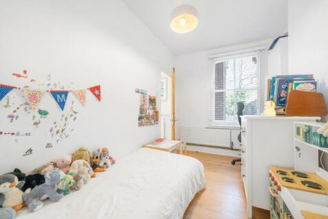Bedroom 2.jpg