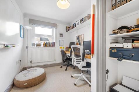 Bedroom 4.jpg