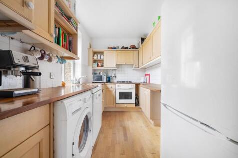 Kitchen.JPG