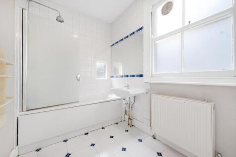 Bathroom.JPG