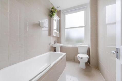 Bathroom.JPG
