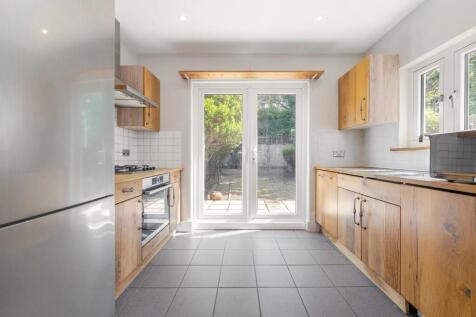 Kitchen.JPG