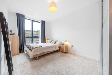 Bedroom 2.JPG