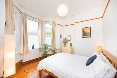 Bedroom 1.jpeg