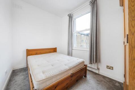 Bedroom 2.jpg