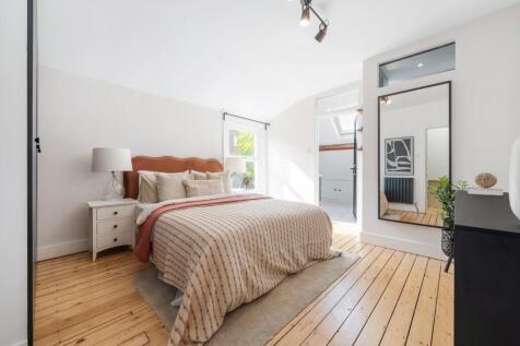 Principal bedroom (1)