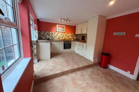 Kitchen new 1.jpg