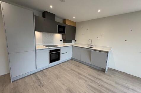 Kitchen/dining/living area