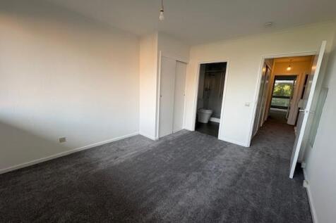 Bedroom new.jpg