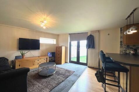 STAFF ACCOMMODATION/FACILITIES