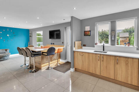 Kitchen - Dining