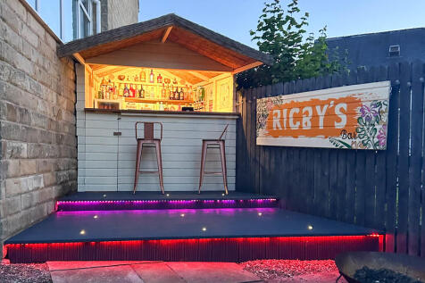 Outside - Bar Are...
