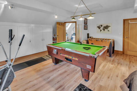 Games Room (2)